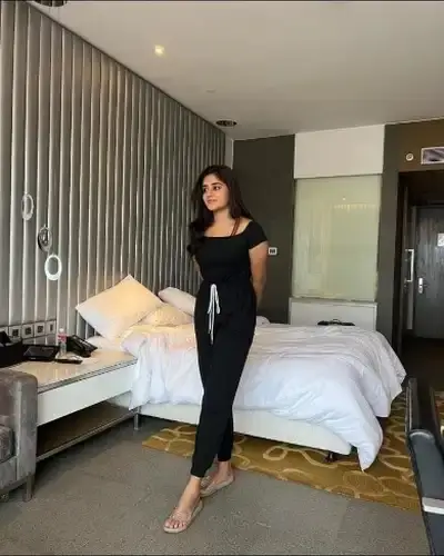 Badnawar Call Girl Service